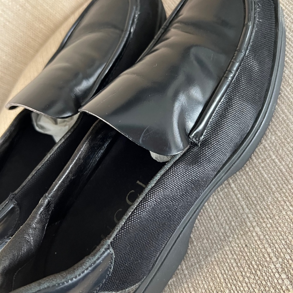 Authentic, Vintage Black Leather Gucci Loafers